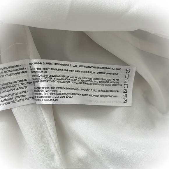 Keepsake white and black floral fitted lace dress cold shoulder long bell sleeve - Picture 9 of 9